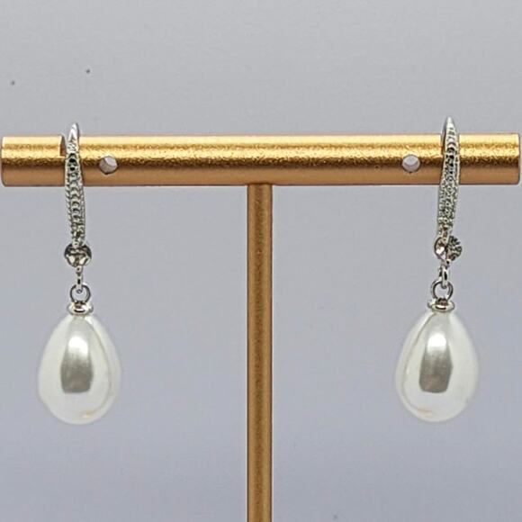 Delicate Faux Pearl and Rhinestone Drop Earrings Silver Tone Metal - Picture 1 of 4
